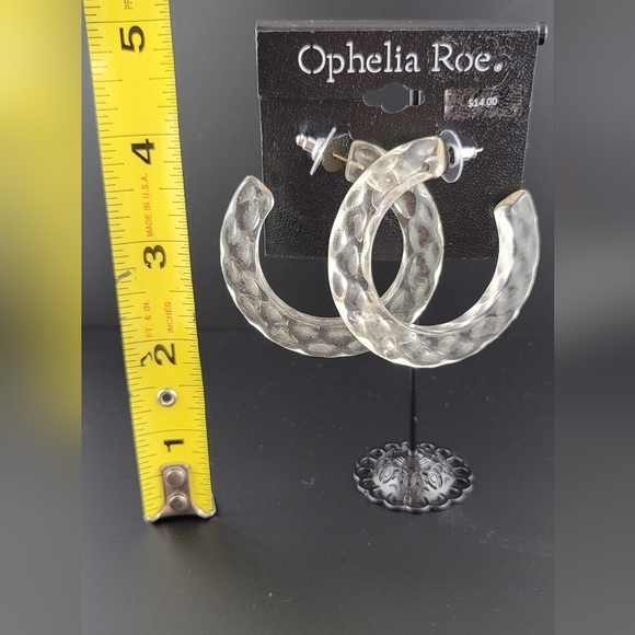 Clear acrylic hoop earrings BNWT - Picture 5 of 6